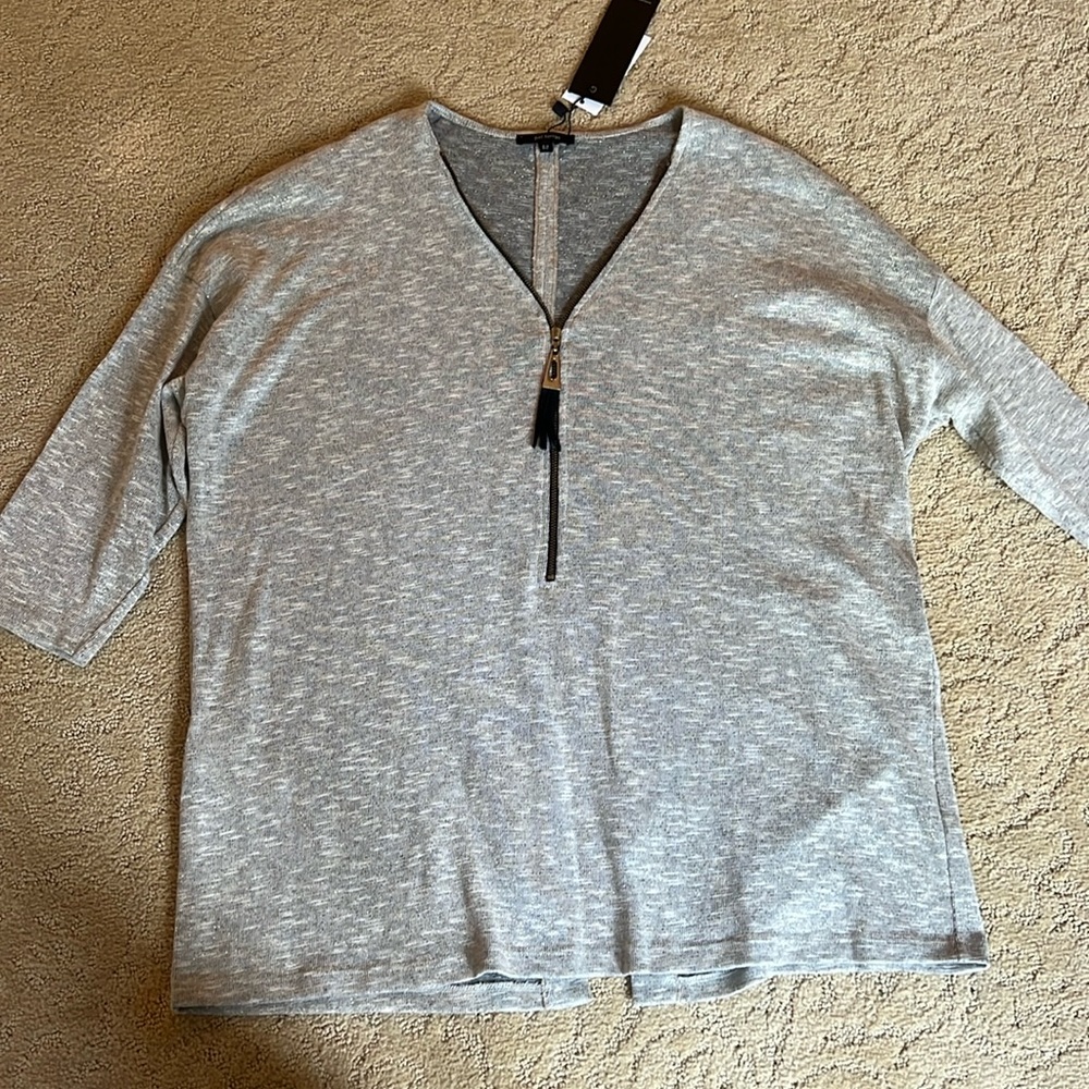 Women’s brand new blouse ￼